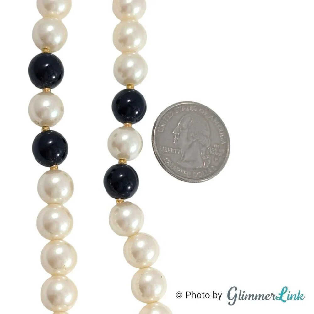 Vintage White Faux Pearl Black Lucite Stations Beaded Gold Tone Choker Necklace